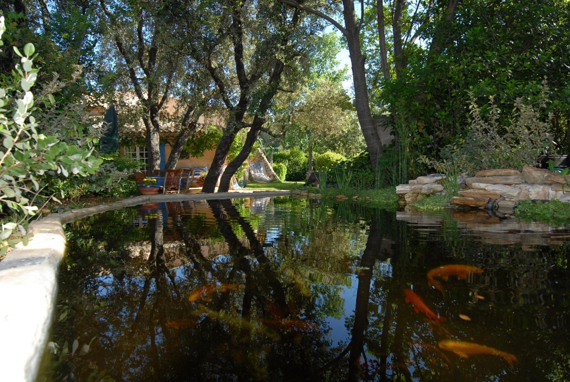 La Ferme Bed & Breakfast Saint-Marc-Jaumegarde Dış mekan fotoğraf